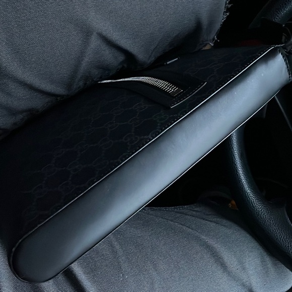 Gucci Messenger Bag - Picture 3 of 5